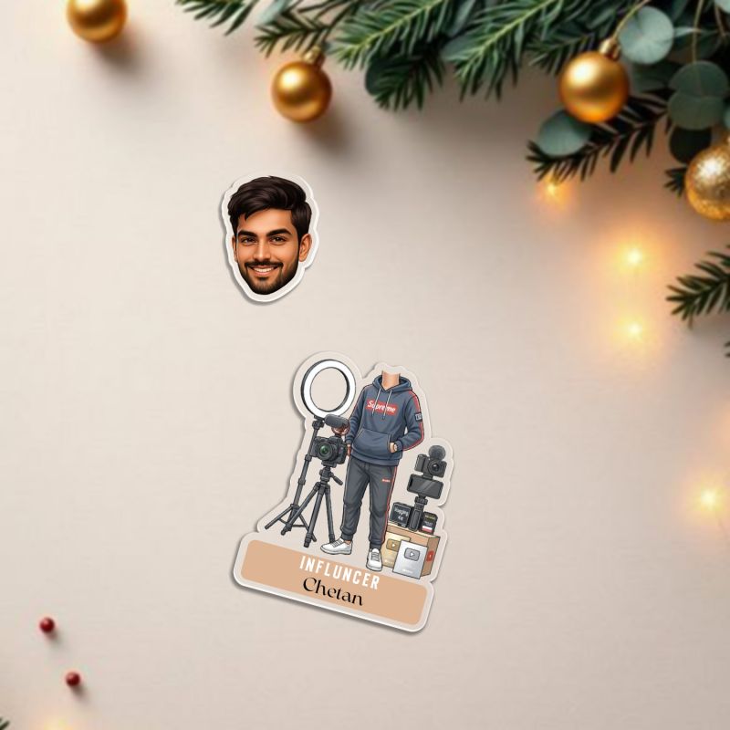 Personalized Influencer/Vlogger Bobblehead Caricature Car Dahboard Décor for Youtubers & Content Creators Unique Gift for Photography & Influencer Solar Powered Moving Head